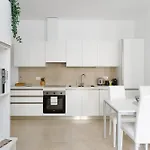 Apartamento Rifugio Whitman, Con Parcheggio In Centro Trieste